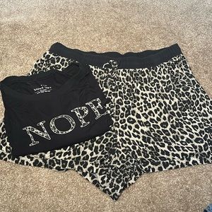 Torrid super soft sleep on set top size 2 shorts size 3